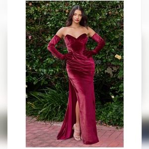 Velvet Strapless Fitted Gown With Gloves